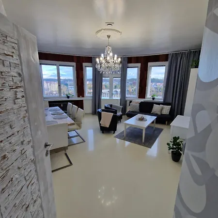 Quiet Spacious With A Balcony Apartament